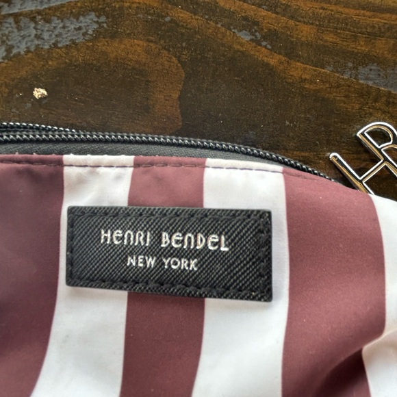 Henri Bendel - Picture 9 of 16